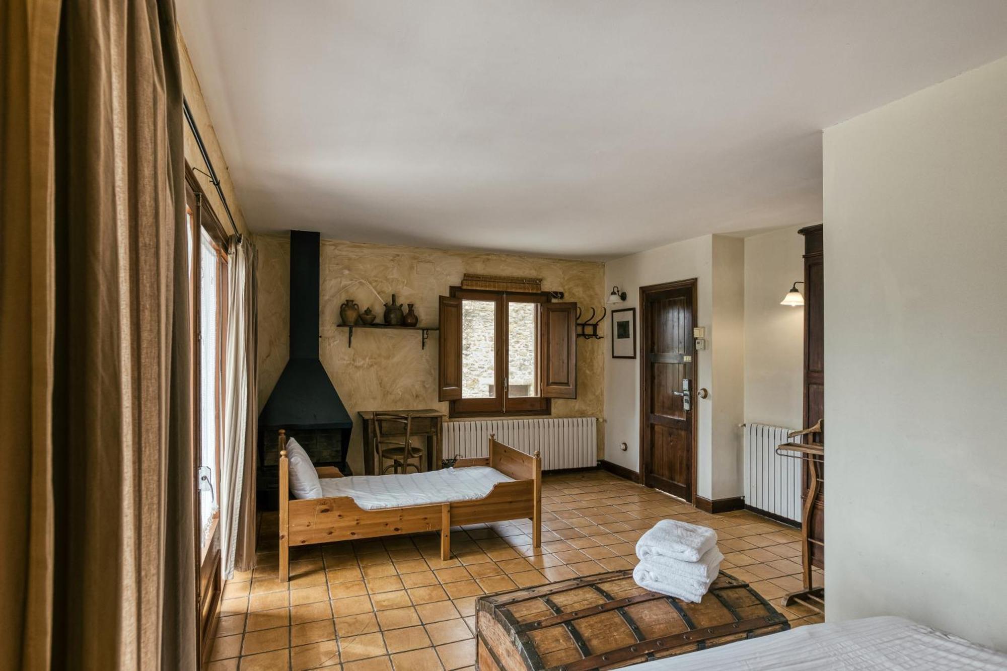 Casa Rural Mas Fuselles Girona Bagian luar foto